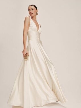 poema silk dress reformation Reformation Poema Silk Dress